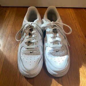 Have a Nike Day Air forces (US 6Y)